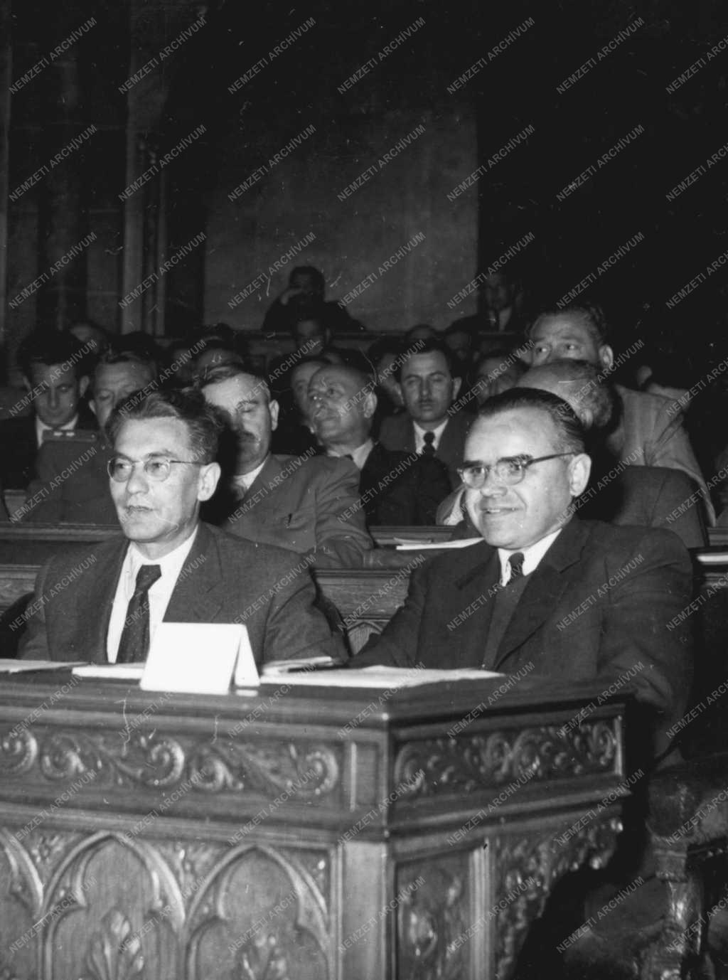 Belpolitika - Országgyűlés