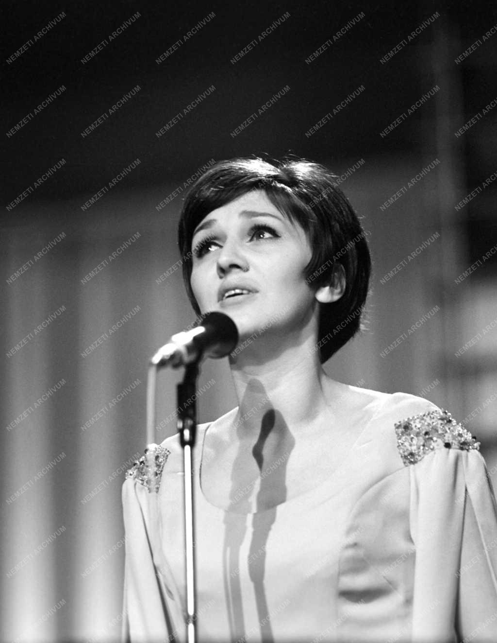 Táncdalfesztivál 1968. A Madách Színházban megkezdődtek a Táncdalfesztivál elődöntői.