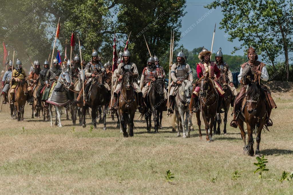 Néphagyomány - Kultúra -  Ősök Napja Bugacon - Kurultaj Magyar Törzsi Gyűlés