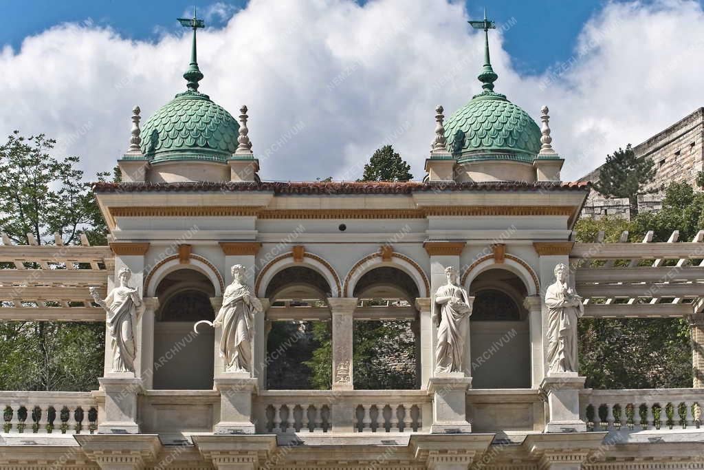 Műemlék - Budapest - A Várkert Bazár