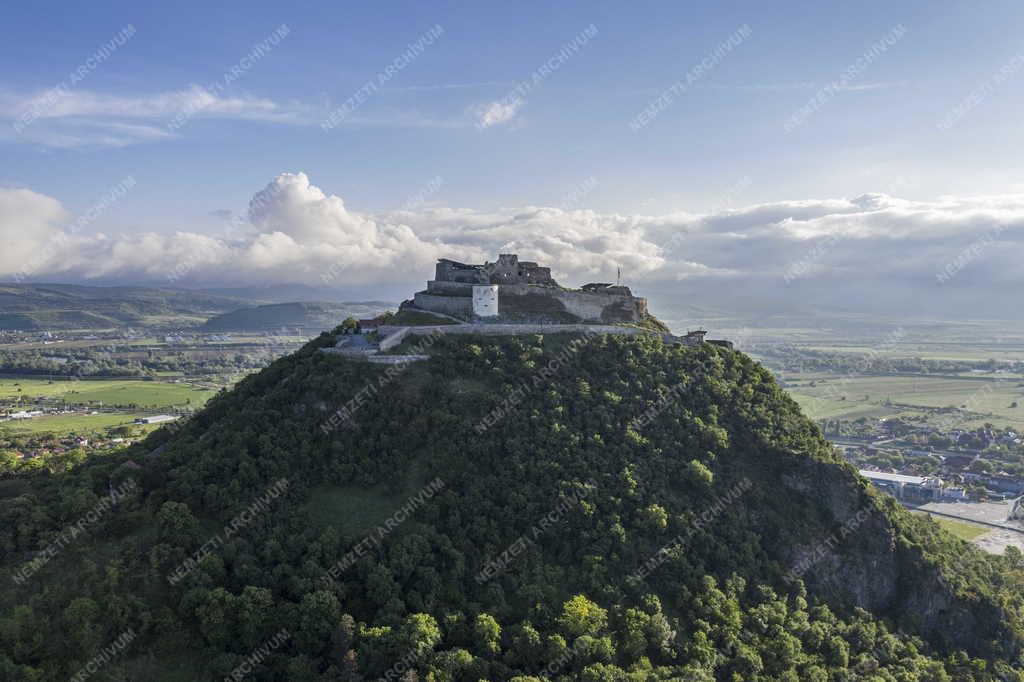 Műemlék - Erdély - Déva vára