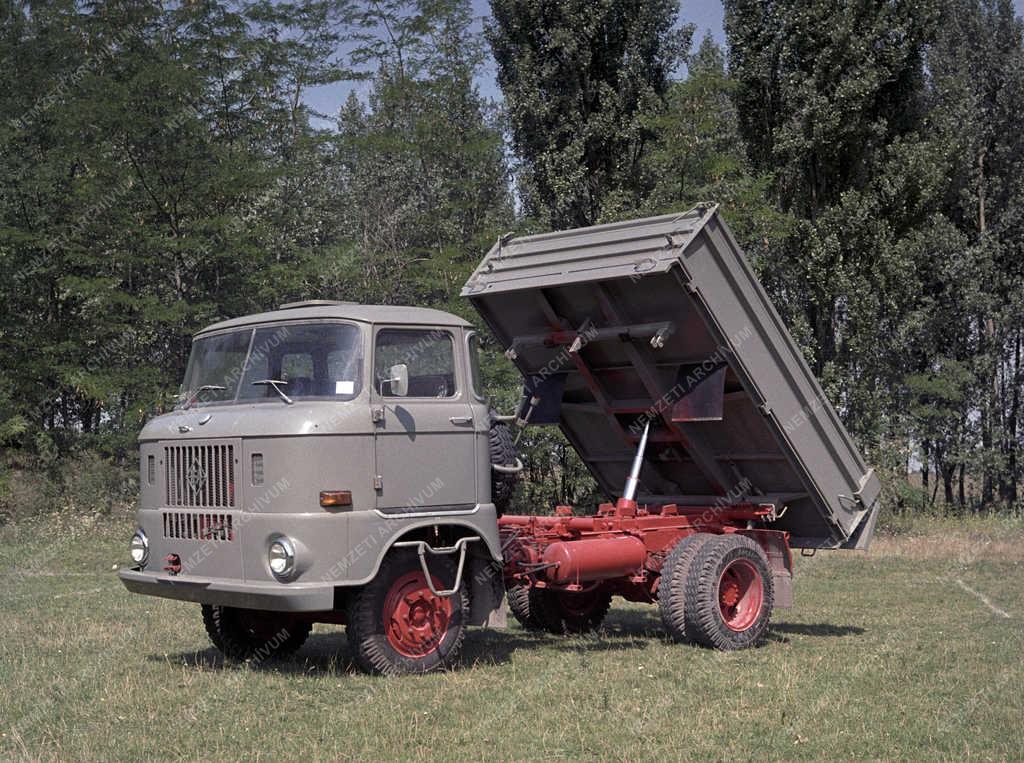 Jármű - Közlekedés - IFA teherautó