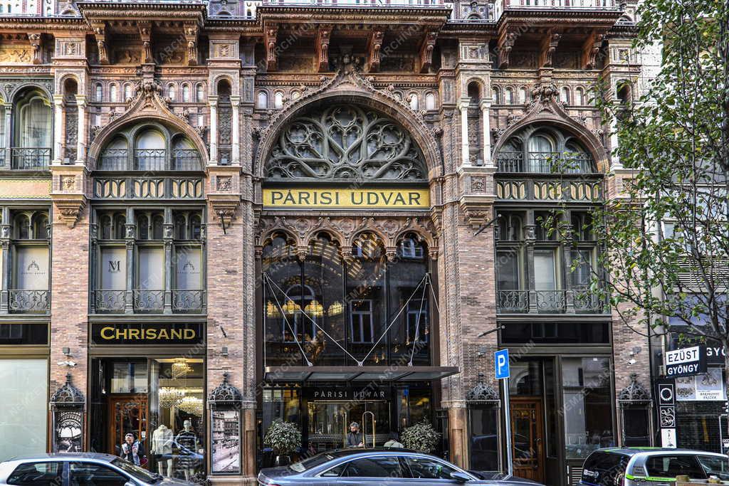 Városkép - Idegenforgalom - Párisi Udvar Hotel és Passage Budapest 