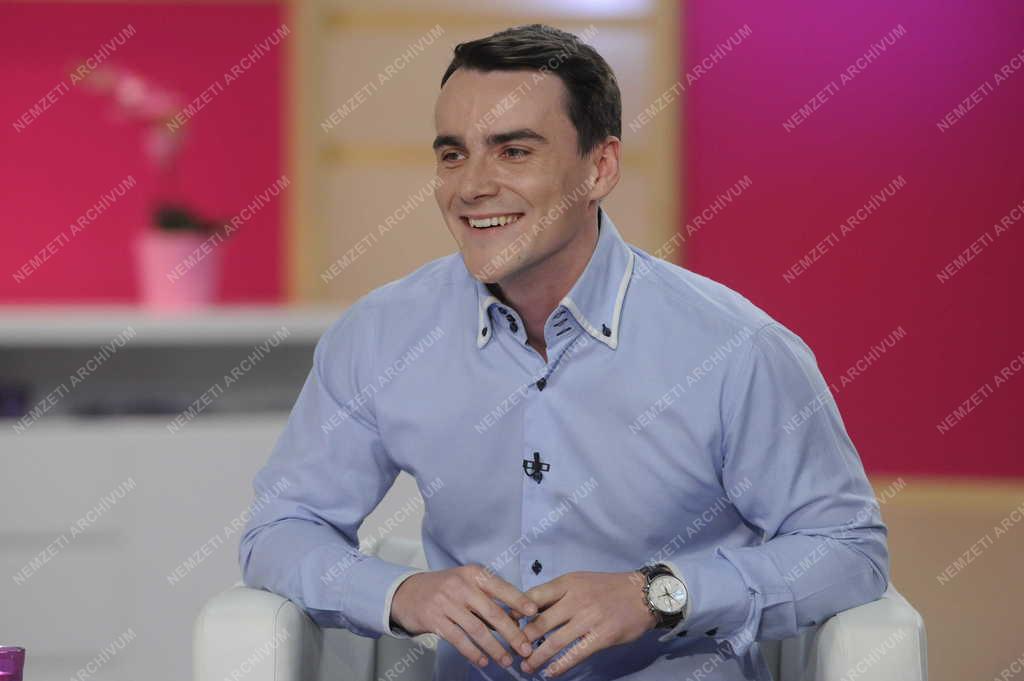 Televízió - Ridikül című női beszélgetős műsor