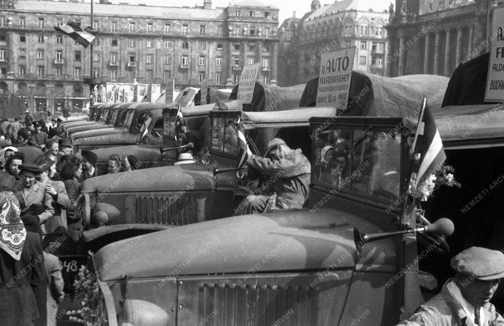 Egészségügy - Vidékre indulnak az MNDSZ egészségügyi autói