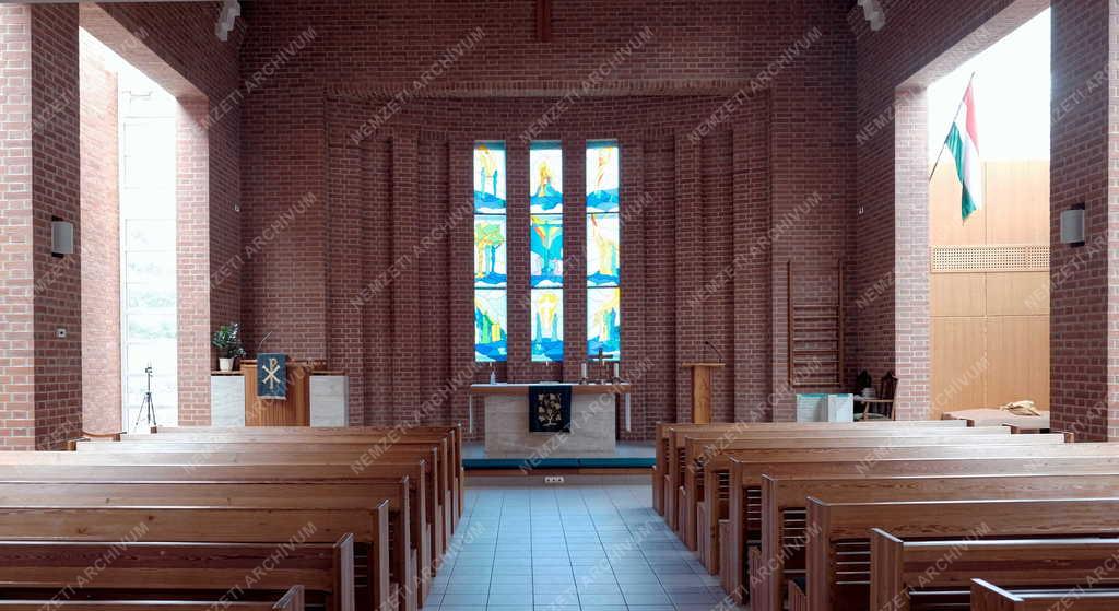 Egyház - Budapest - Budahegyvidéki Evangélikus Egyházközség temploma