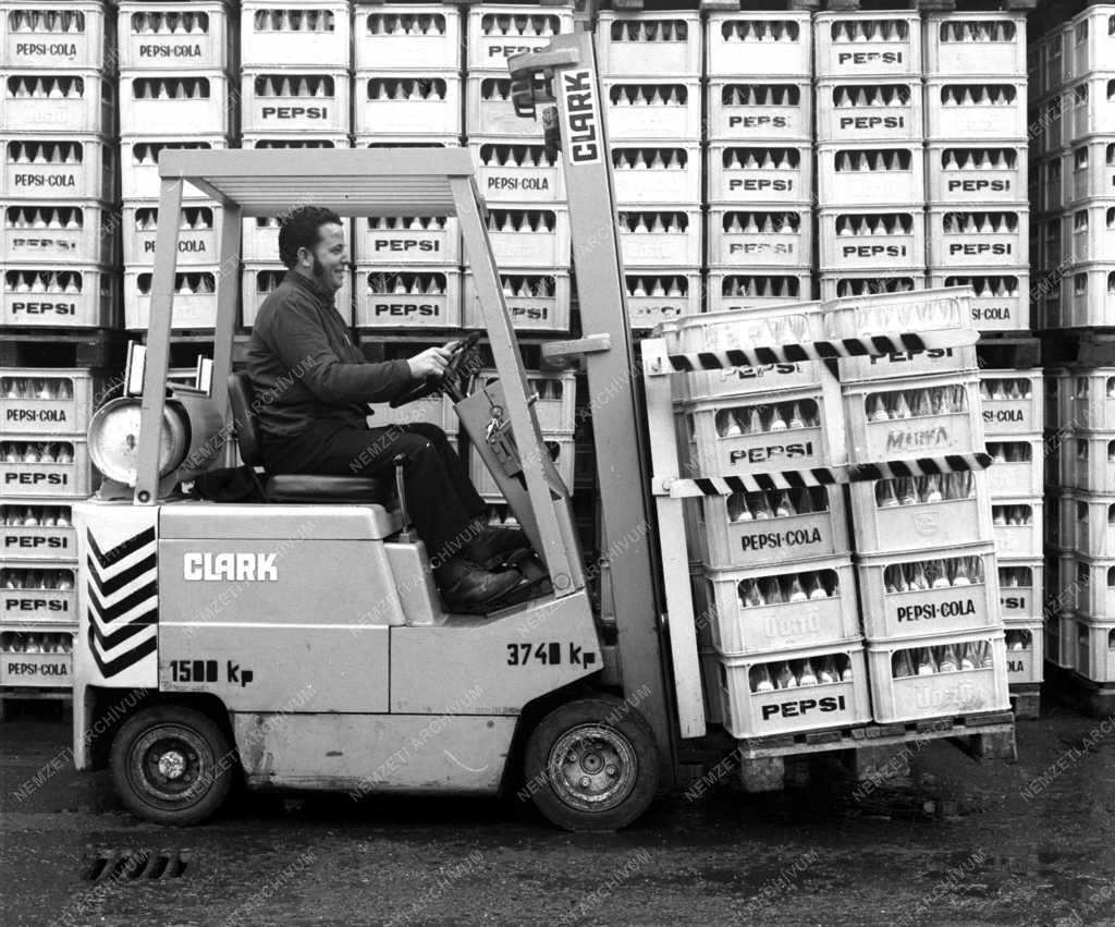 Ipar - Élelmiszeripar - Pepsi Cola