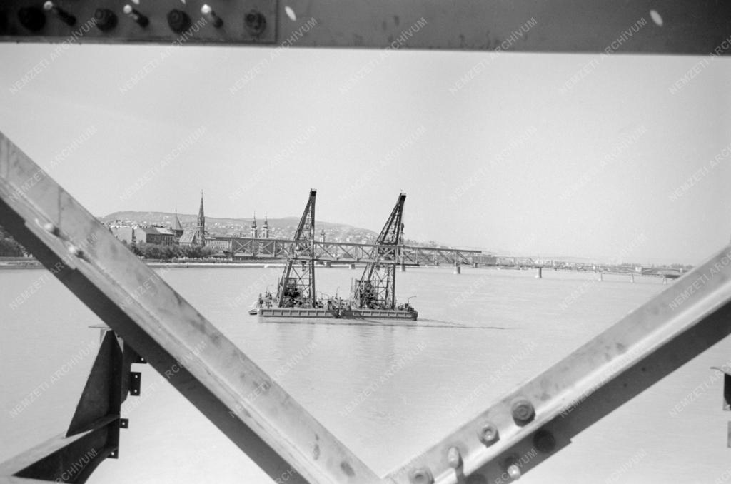 Építőipar - A Lánchíd újjáépítése