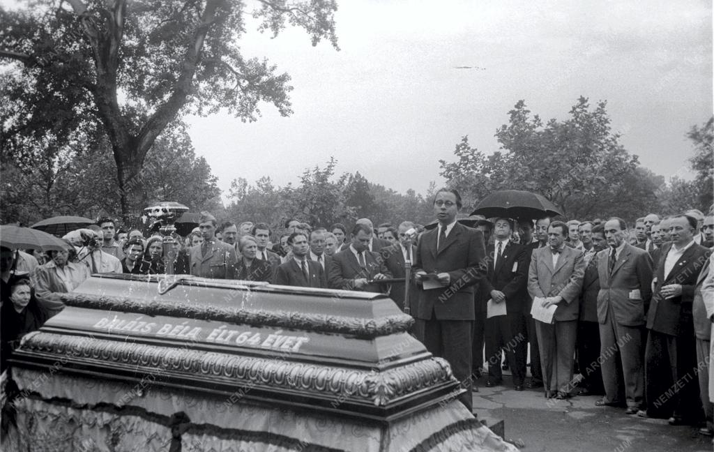 Temetés - Balázs Béla búcsúztatása