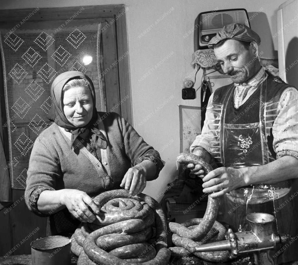 Életvitel - Falusi disznóvágás