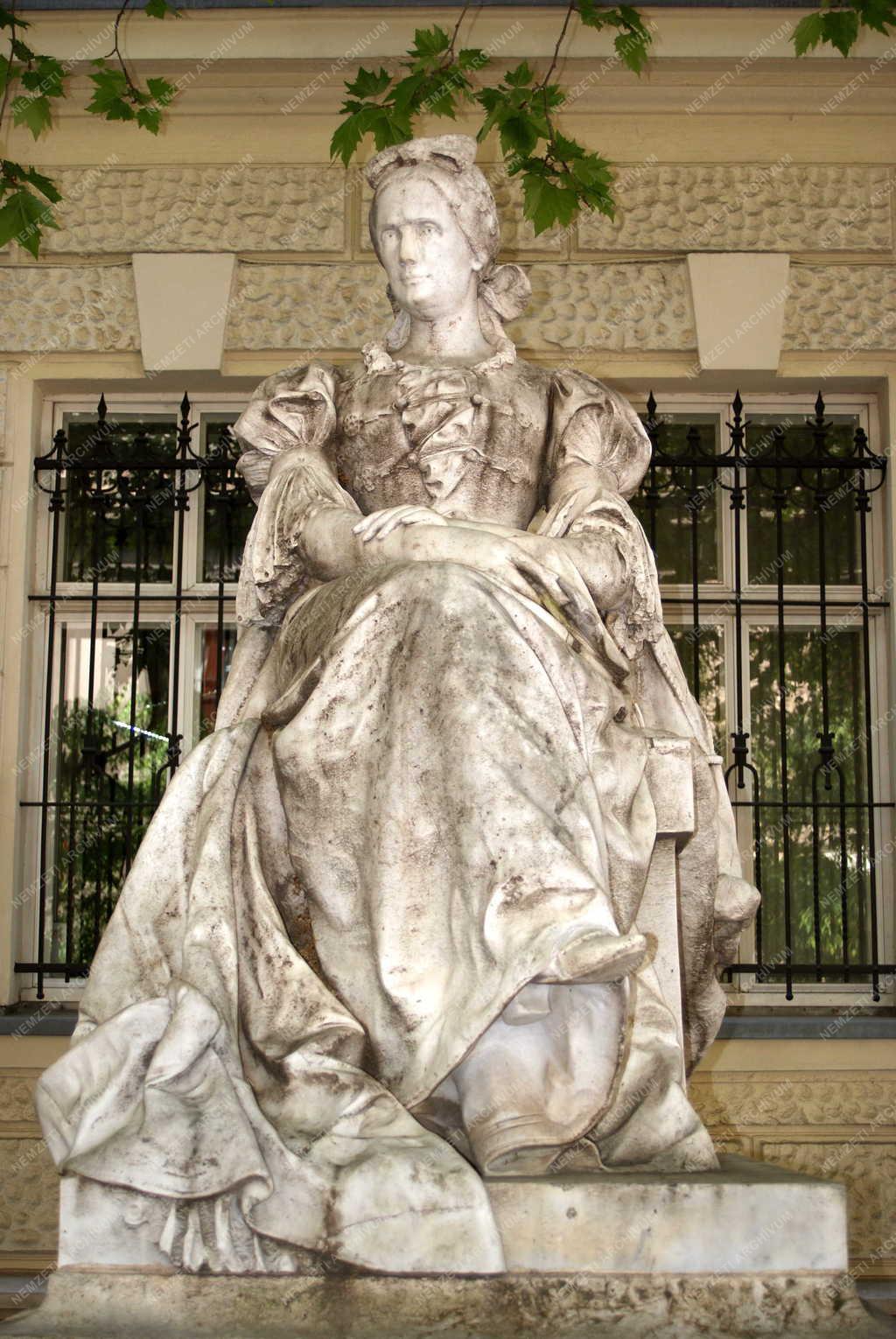 Budapest - Köztéri szobor