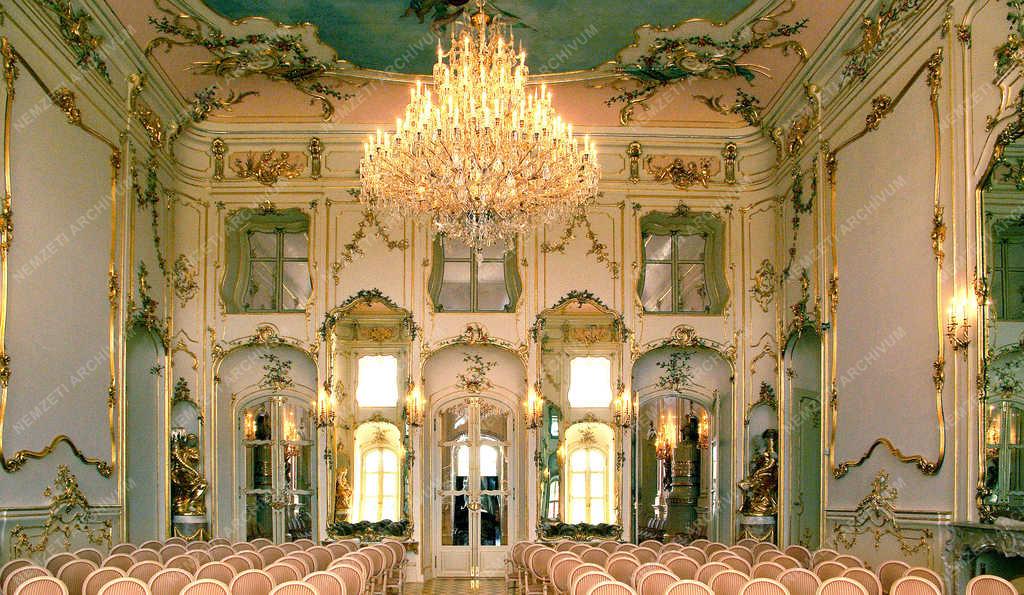 Műemlék épület - Fertőd - Az Esterházy-kastély