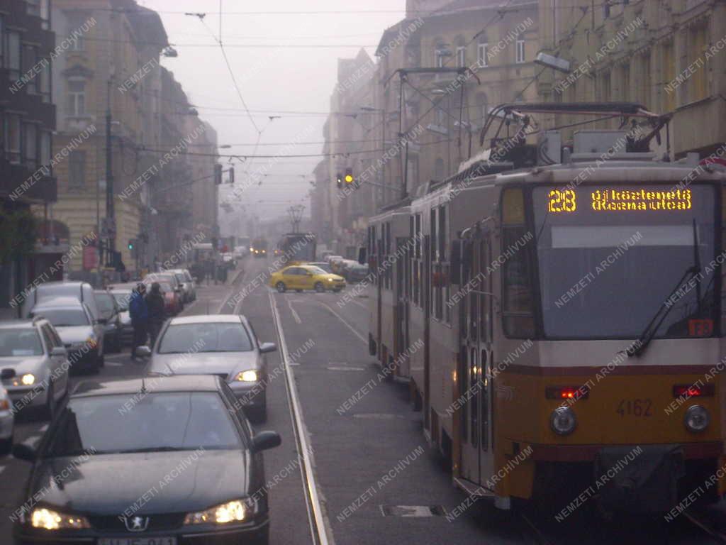 Időjárás - Budapest - Ködös reggel
