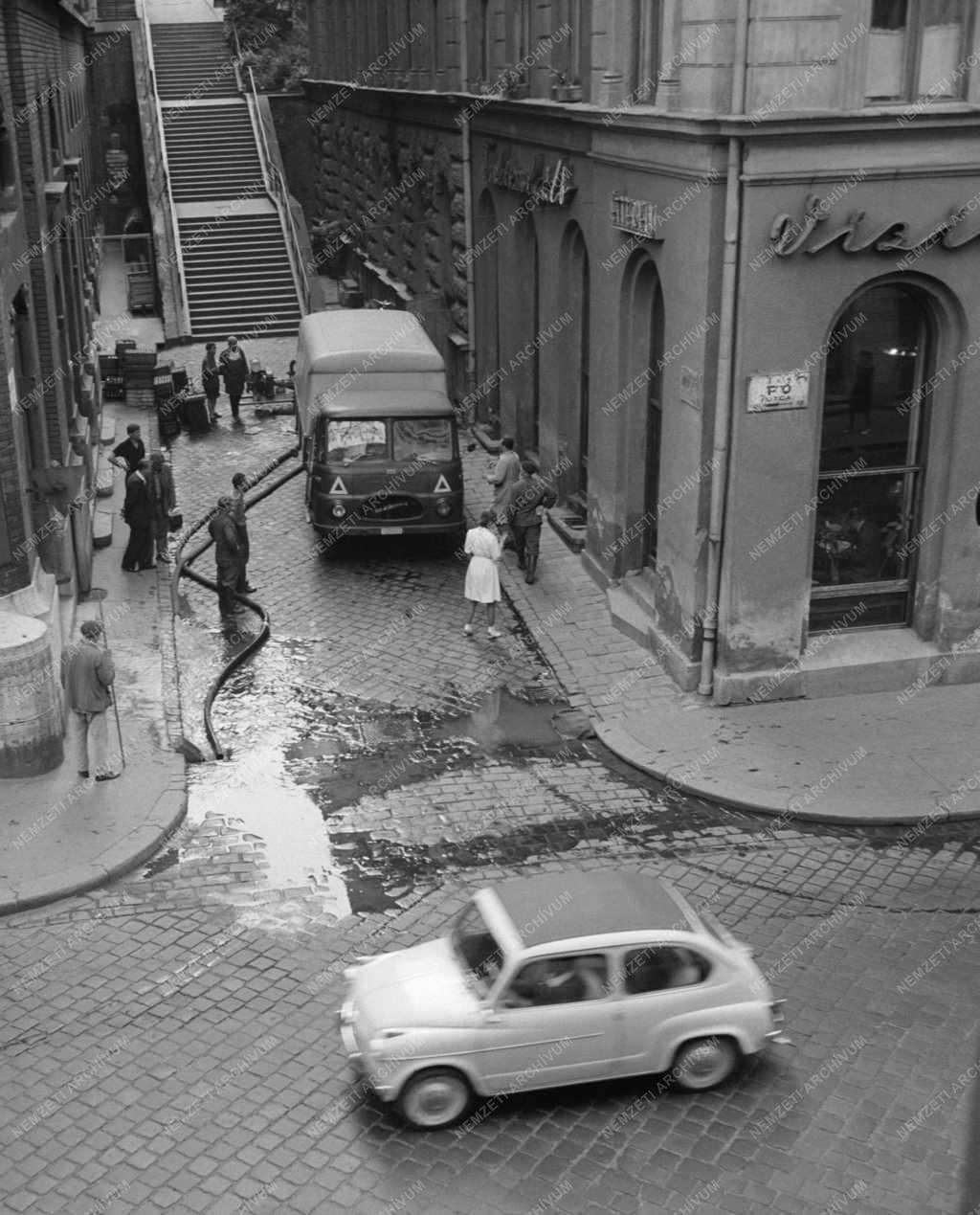 Katasztrófavédelem - Árvíz Budapestnél