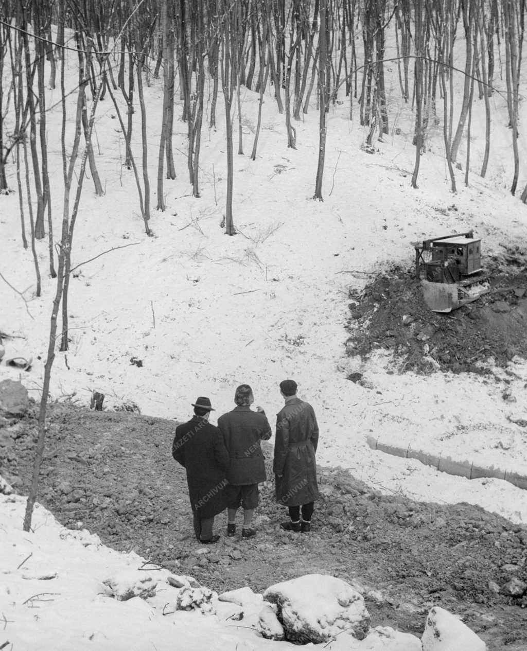 Településfejlesztés - Téli útépítés a Bükkben