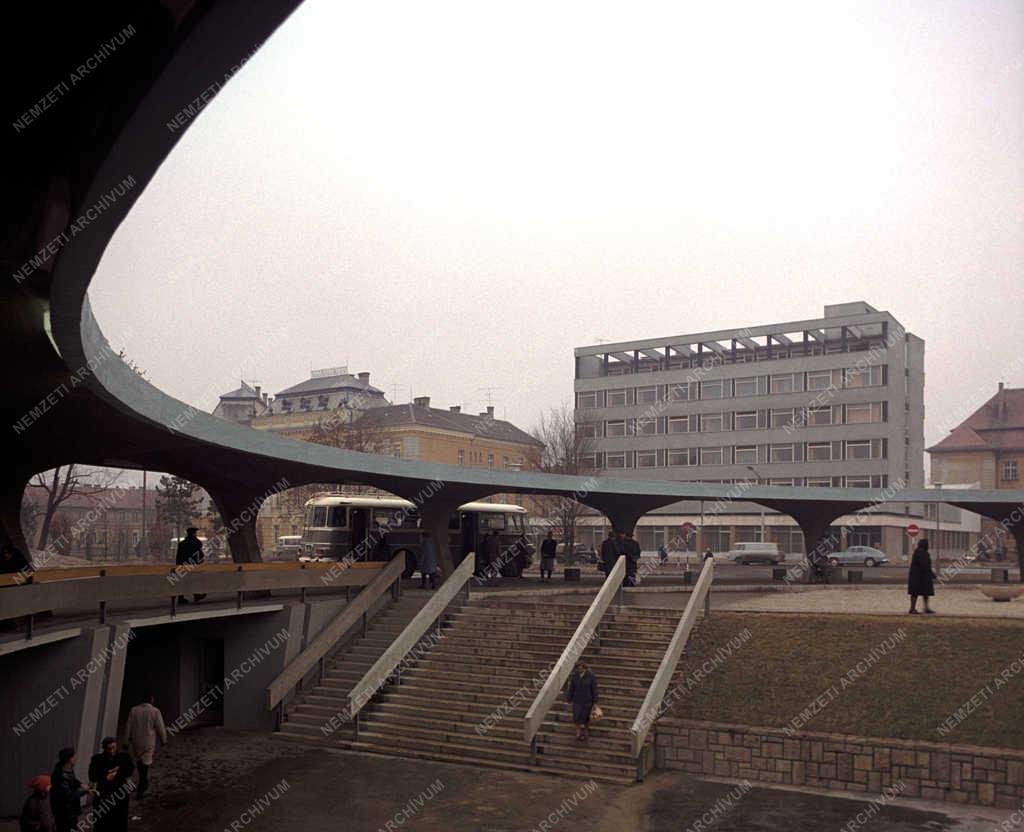 Városkép - Egri új buszpályaudvar