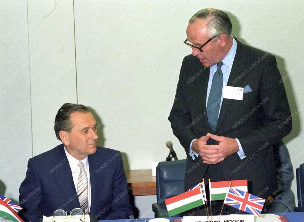 Külpolitika - Grósz Károly Nagy-Britanniában