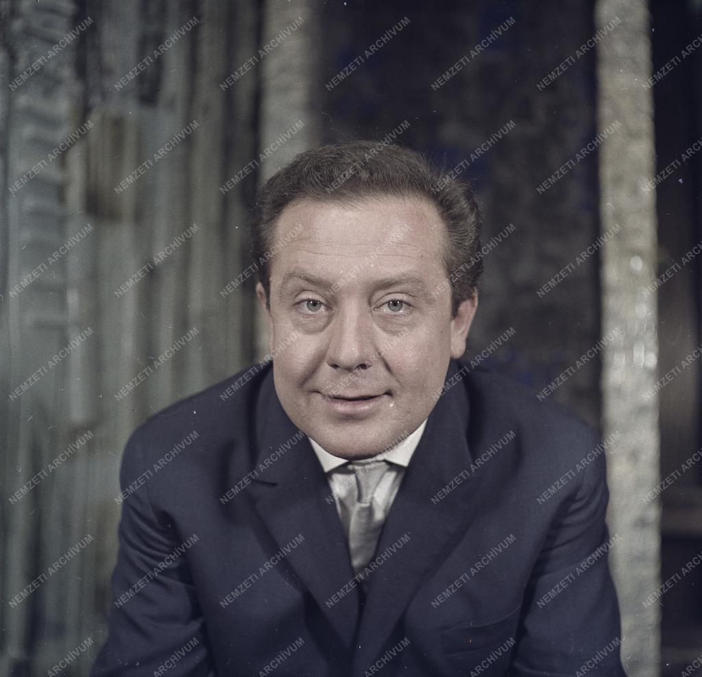 Kultúra - Ódry Színpad - Szakonyi Károly: Életem, Zsóka...!