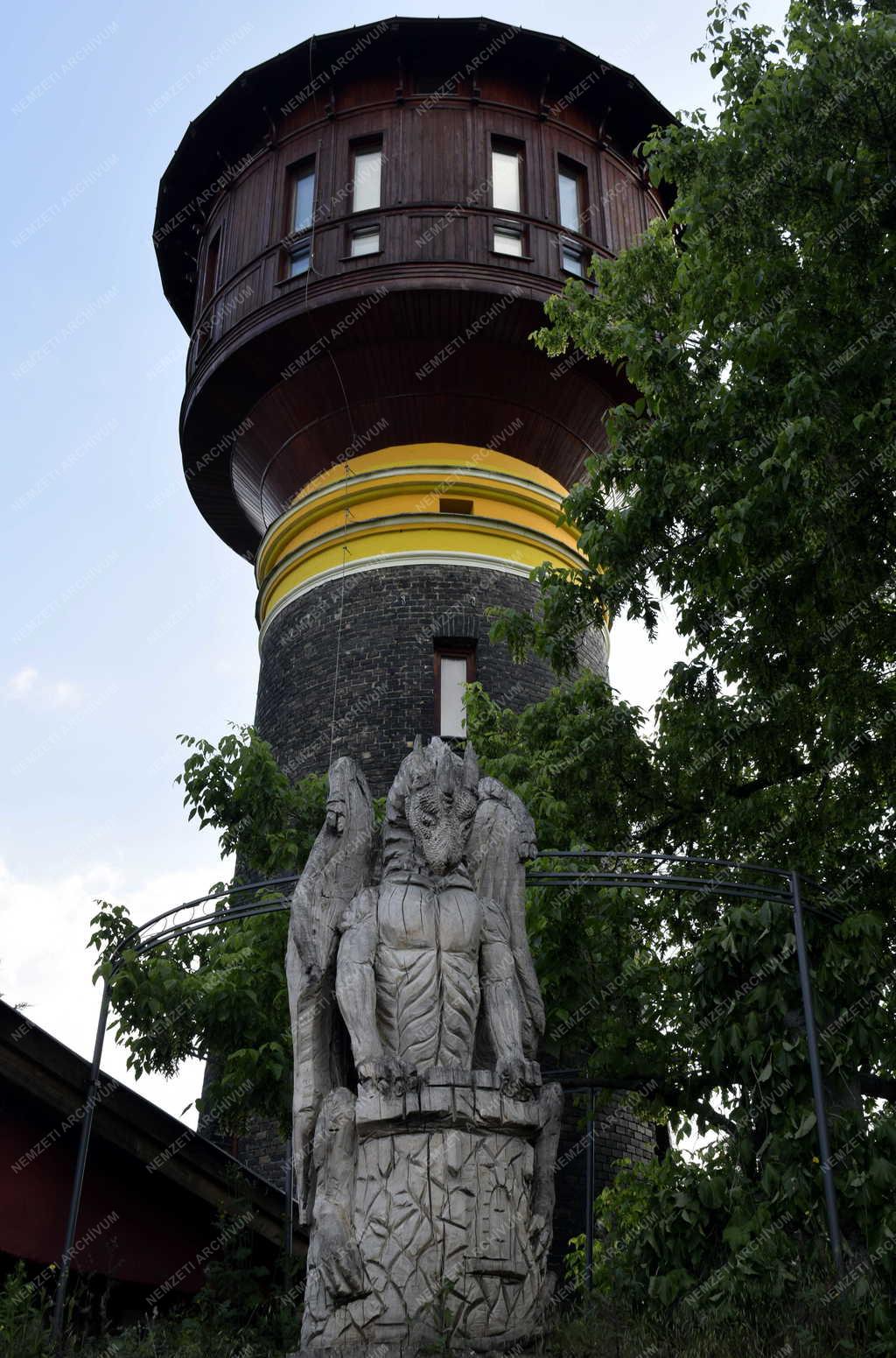 Idegenforgalom - Budapest - Water Tower Budapest 1097