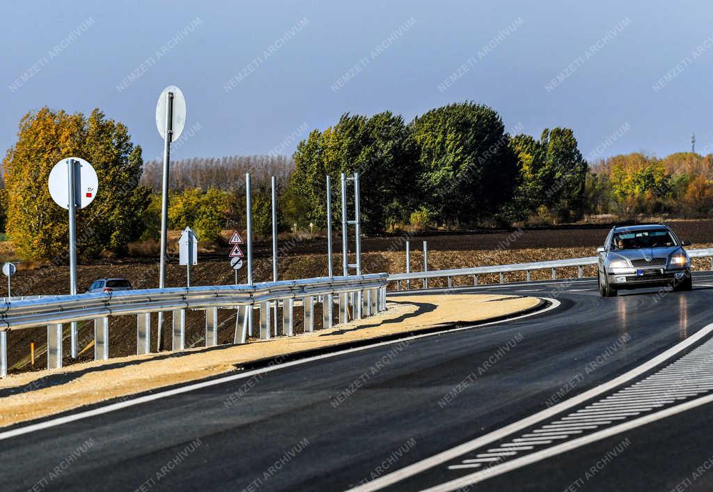 Közlekedés - Derecske - Az M35-ös autópálya építése