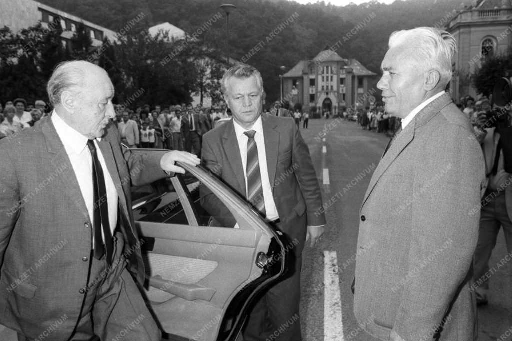 Belpolitika - Kádár János Nógrádban