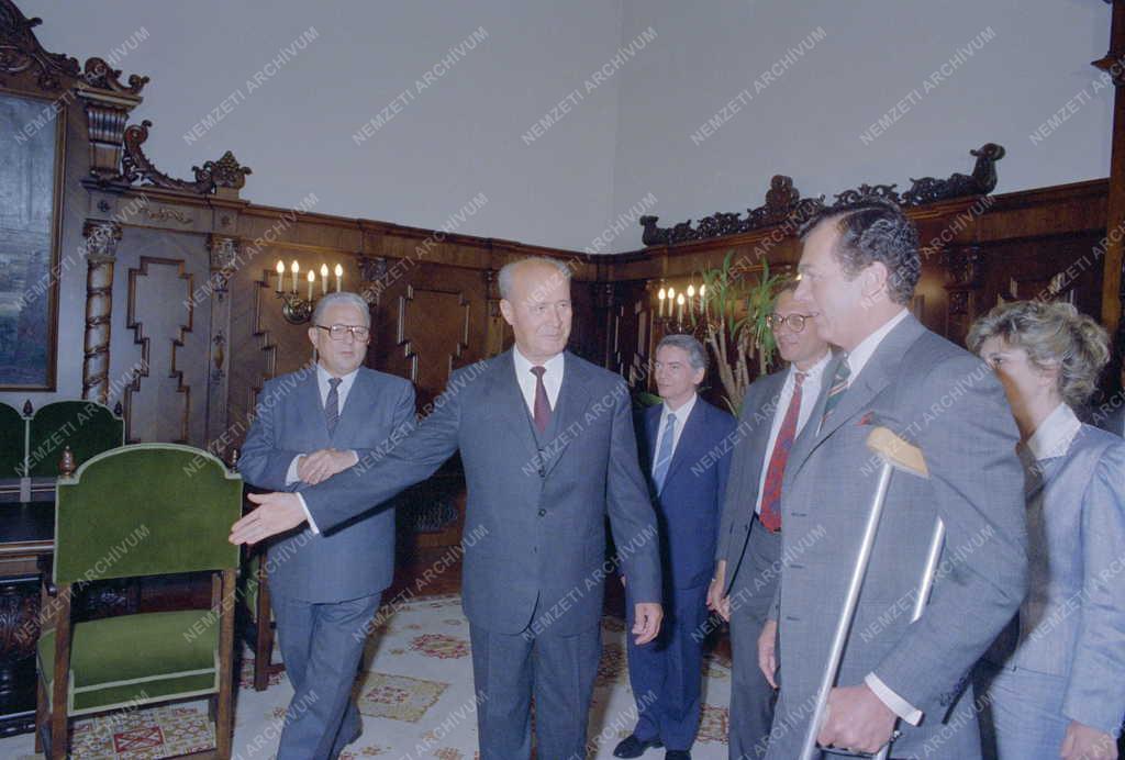 Külkapcsolat - A Zsidó Világkongresszus küldöttsége a Parlamentben