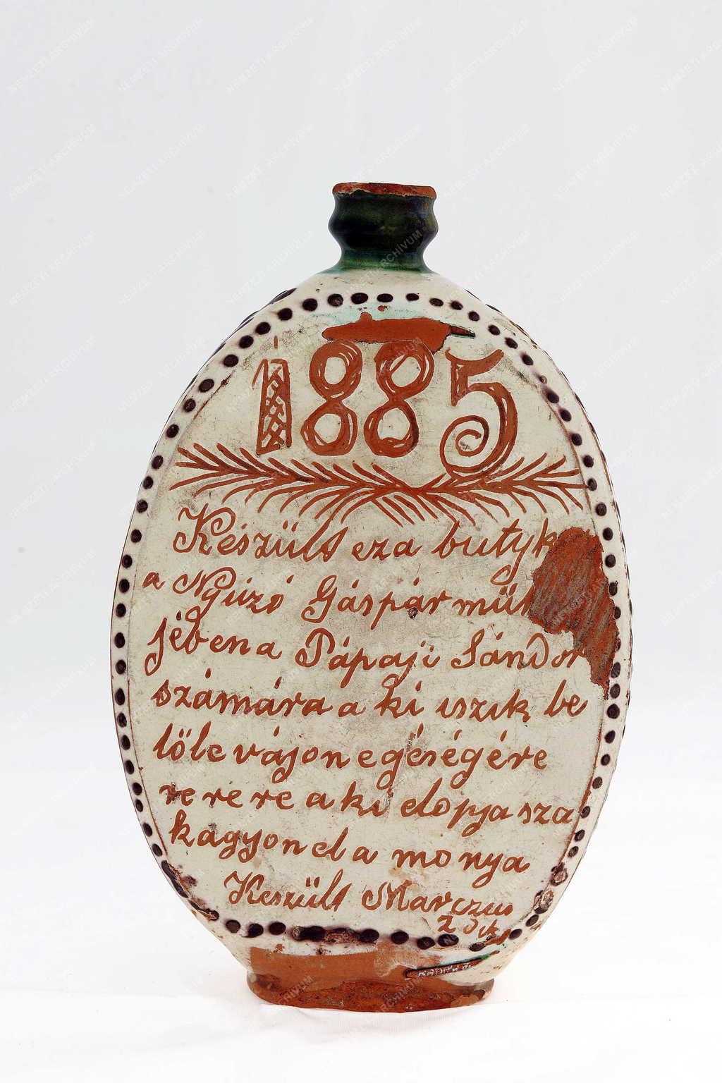 Népművészet - Debrecen - Pálinkás butella