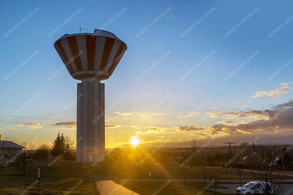 Tájkép - Energia - Fertőszentmiklósi víztorony
