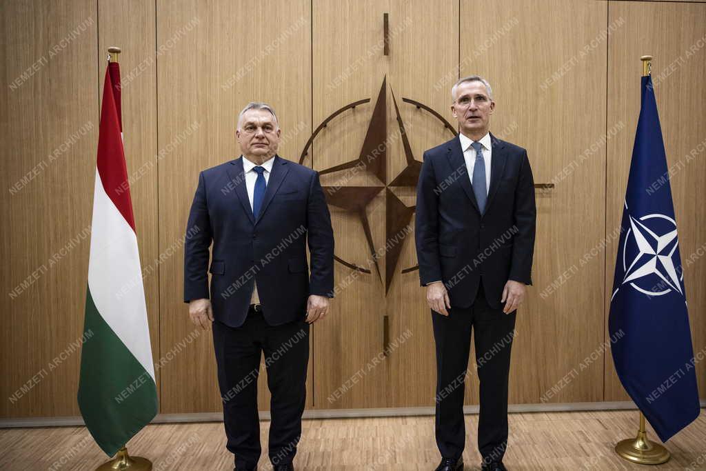 Orosz hadművelet - Orbán: a NATO-val közösen védelmezzük Magyarország és Európa határait