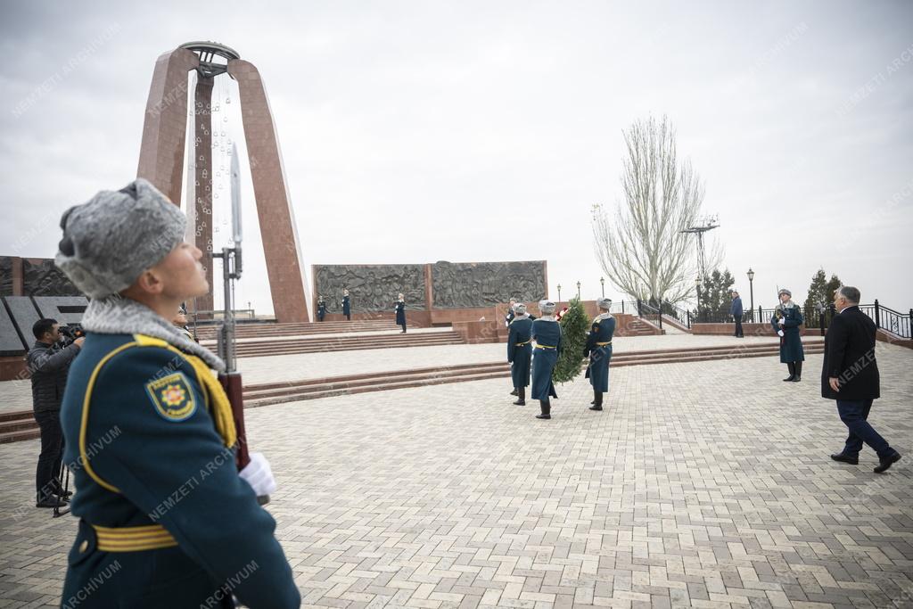 Orbán Viktor Kirgizisztánban