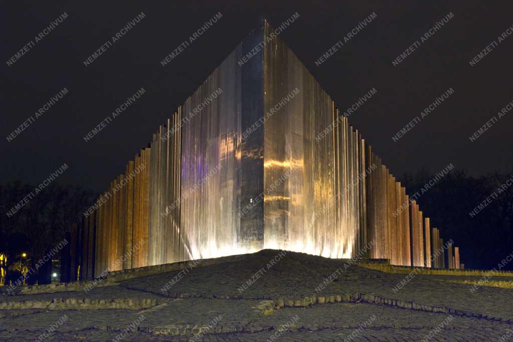 Műalkotás - Budapest - 1956-os  emlékmű