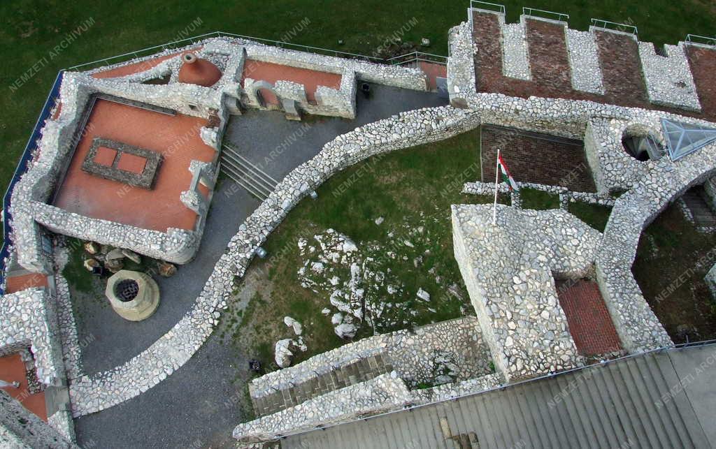 Történelmi emlékhely - A diósgyőri királyi vár