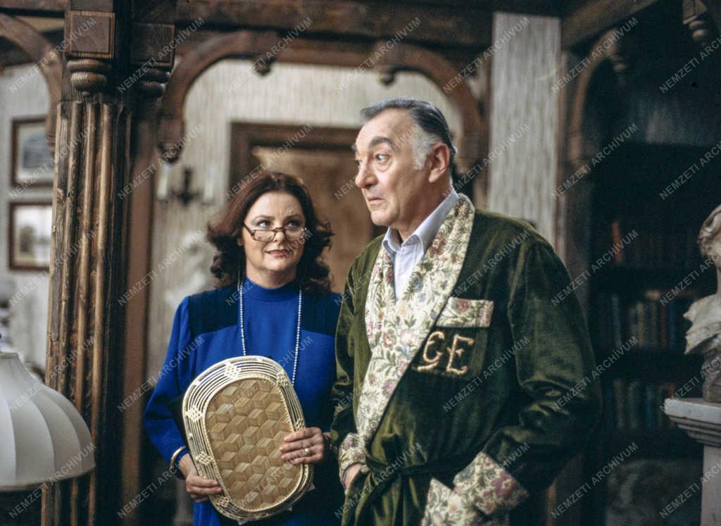 Kultúra - TV-film - Földi kacaj