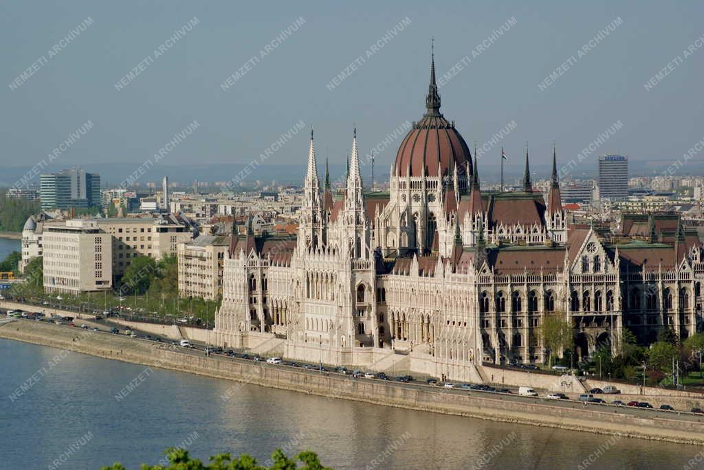 Budapest - Városkép - Parlament