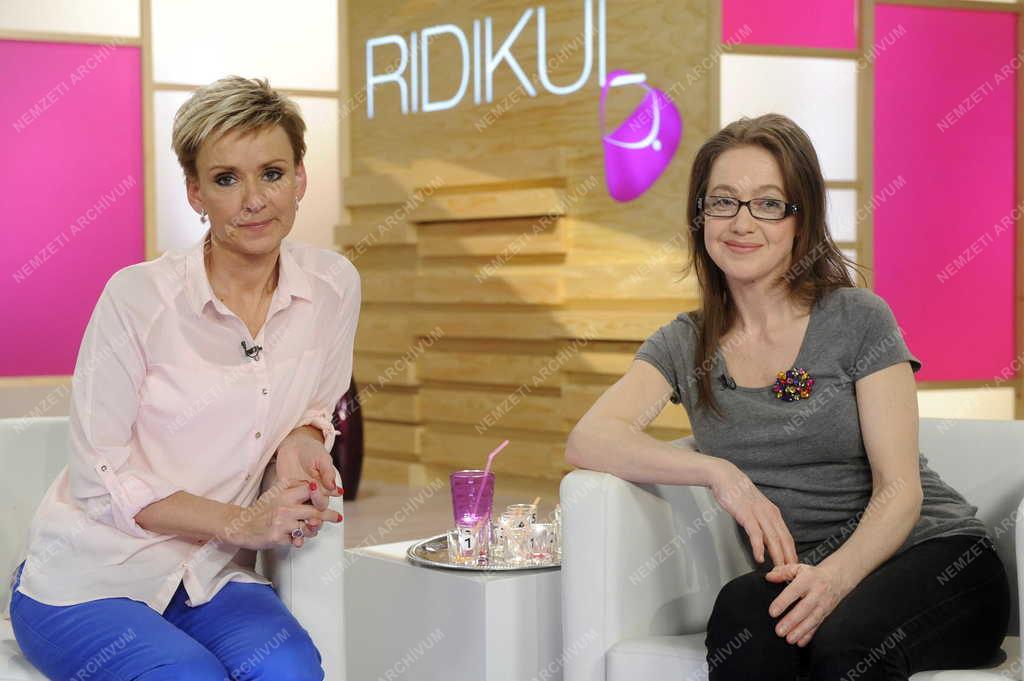 Televízió - Ridikül című női beszélgetős műsor