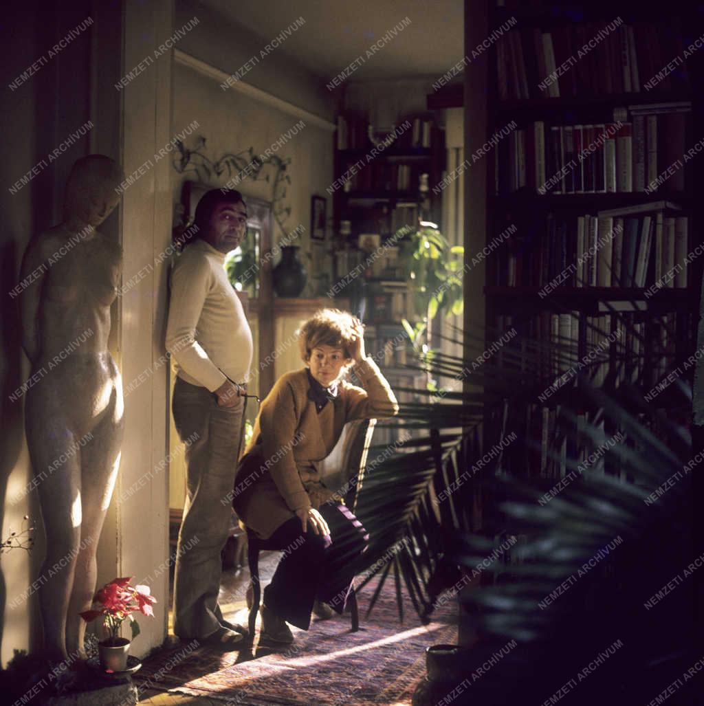 Kultúra - Csernus Mariann színésznő és Somlyó György költő, író