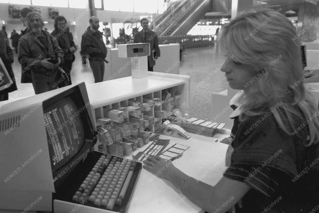 Közlekedés - Elkészült a Ferihegy II. repülőtér