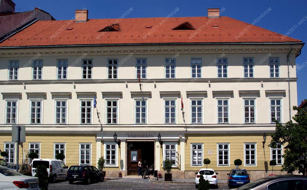 Épület - Budapest - Az I. kerület Polgármesteri Hivatala