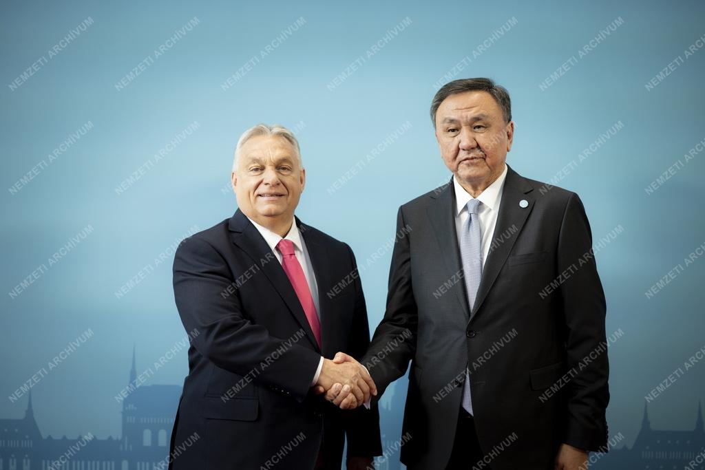 A Türk Államok Szervezetének informális csúcstalálkozója Budapesten