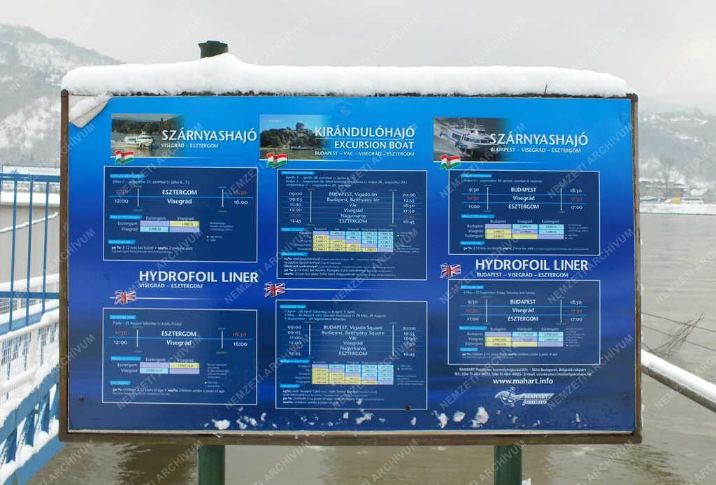 Közlekedés - Hirdetőtábla - Nagymaros - Hajó menetrend