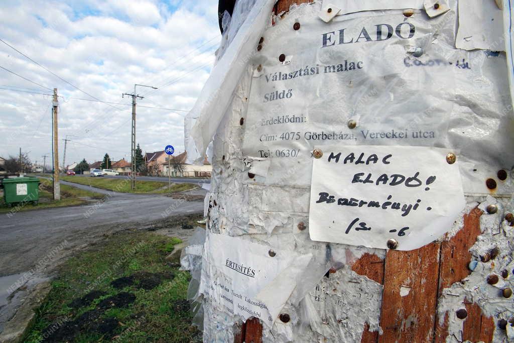 Utcakép - Görbeháza - Lakossági hirdetés