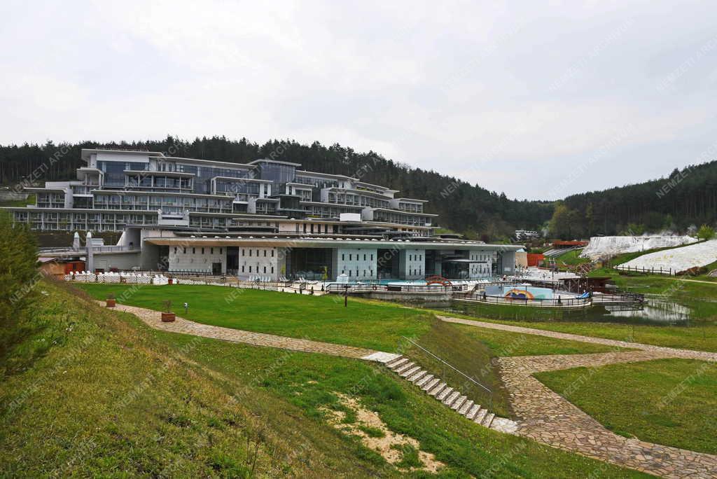 Idegenforgalom - Egerszalók - Saliris Resort Hotel