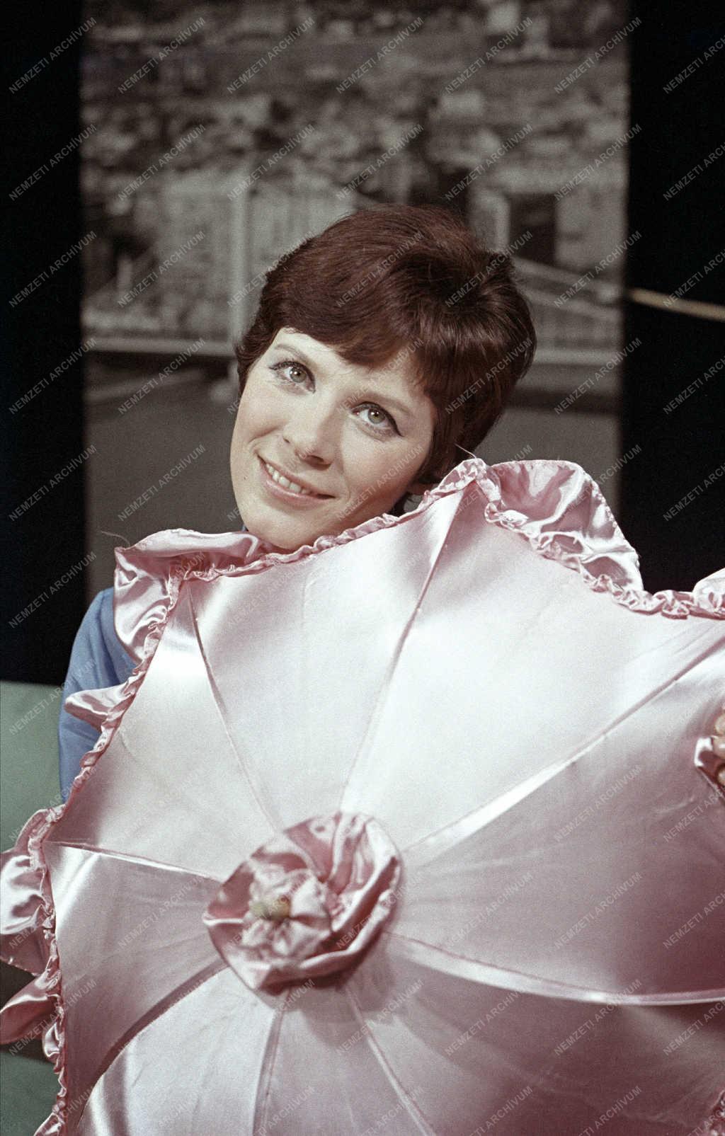 Kultúra - Irodalmi Színpad - Sanzon, este hétkor