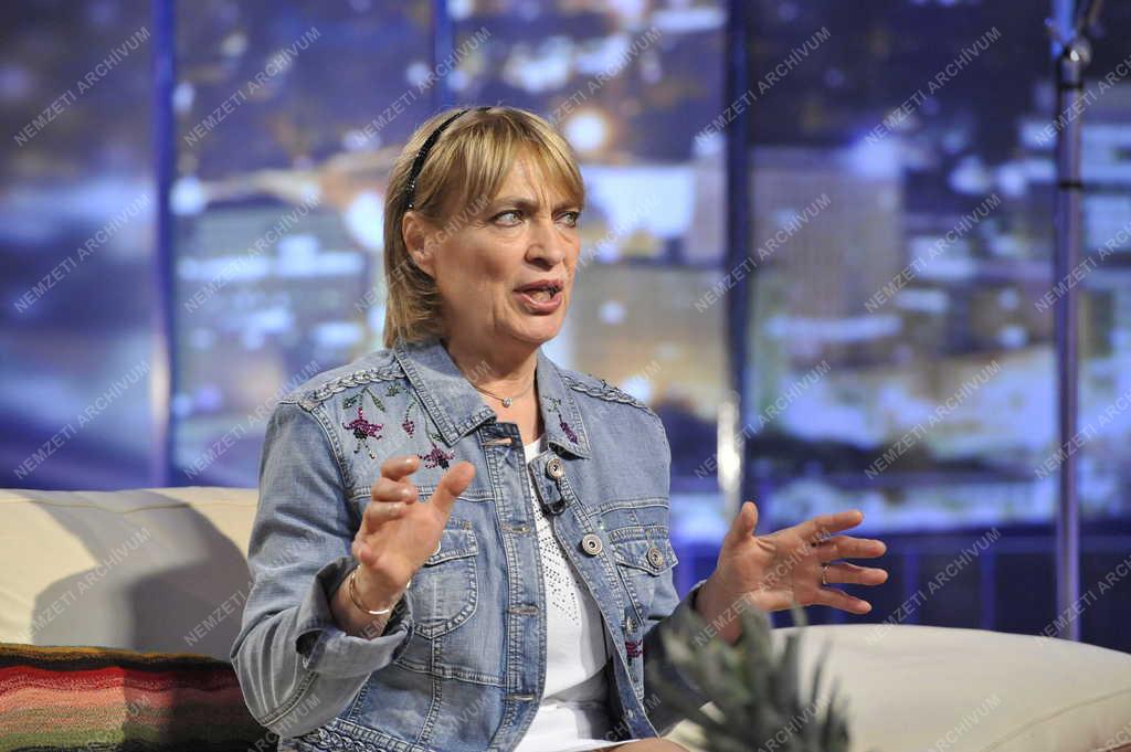Televízió - DTK - D. Tóth Kriszta Show