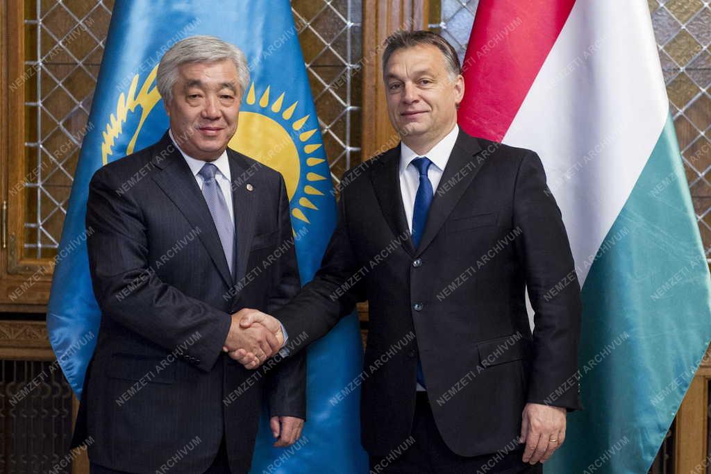 Orbán Viktor a kazah külügyminiszterrel tárgyalt