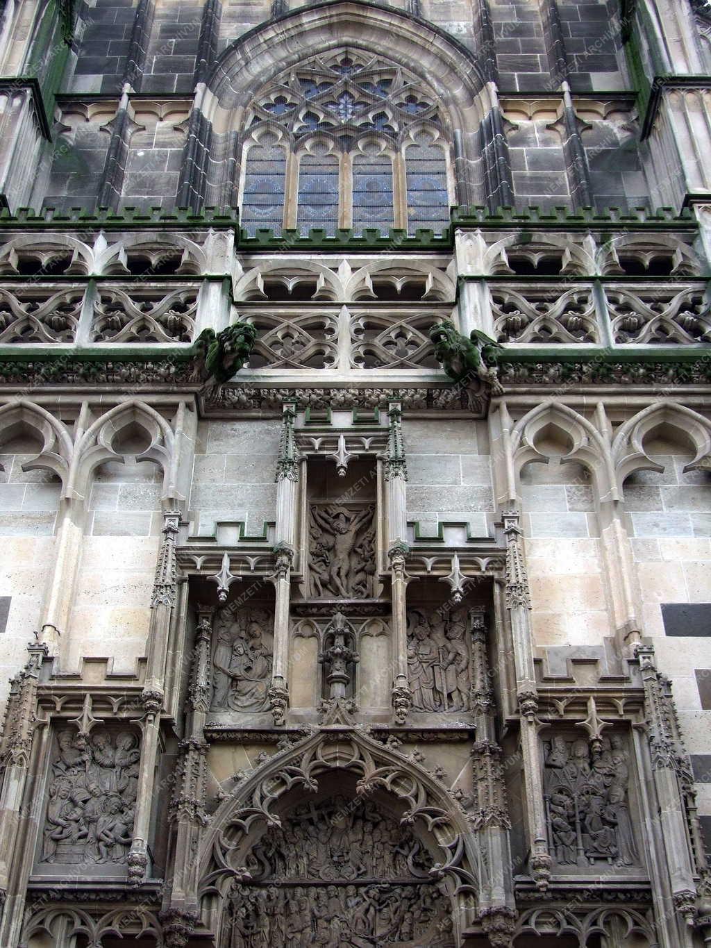 Műemlék - Kassa - A dóm gótikus díszei