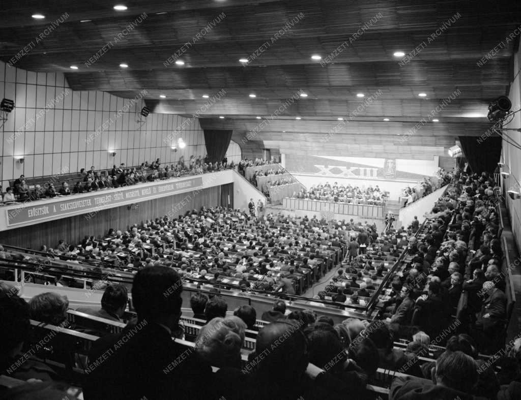 Belpolitika - Szakszervezetek XXIII. kongresszusa