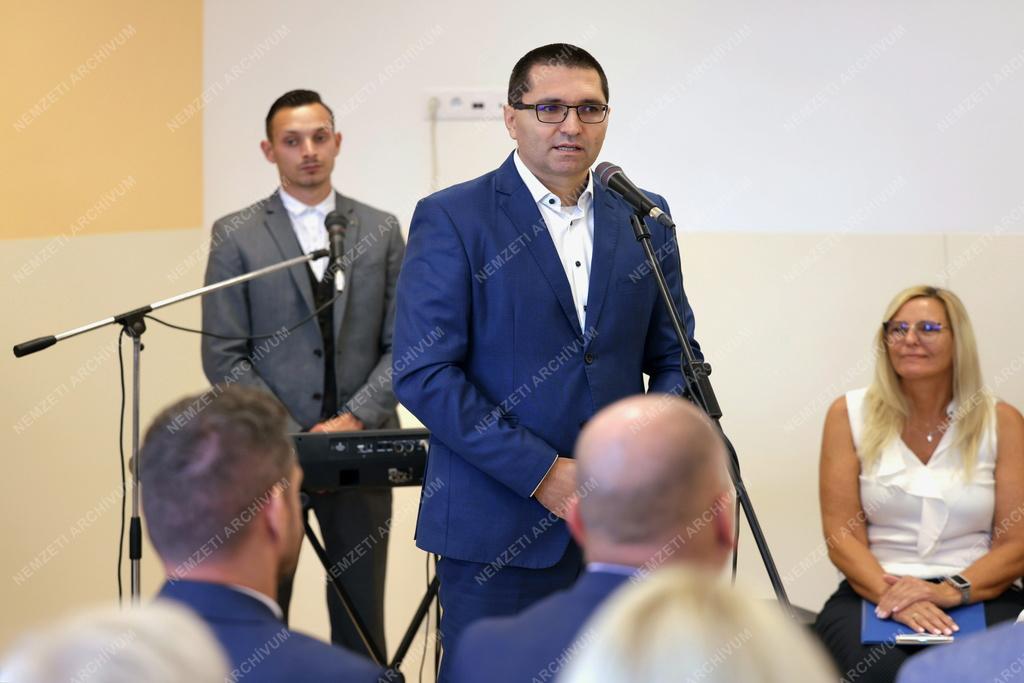 A Pünkösdi Gyermekvédelmi Szolgálat Nevelőszülői Hálózat új bölcsődéjének átadása