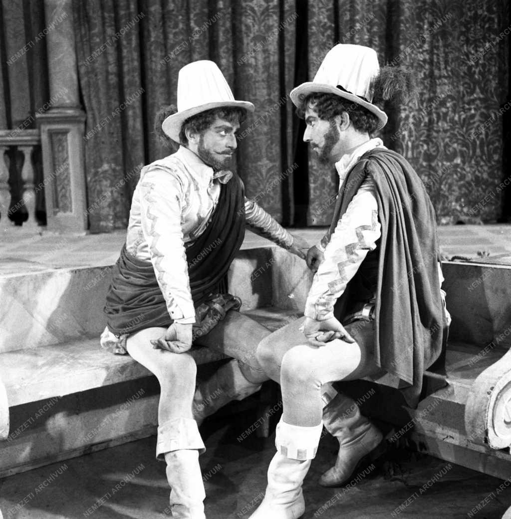 Színház - Tévedések vígjátéka