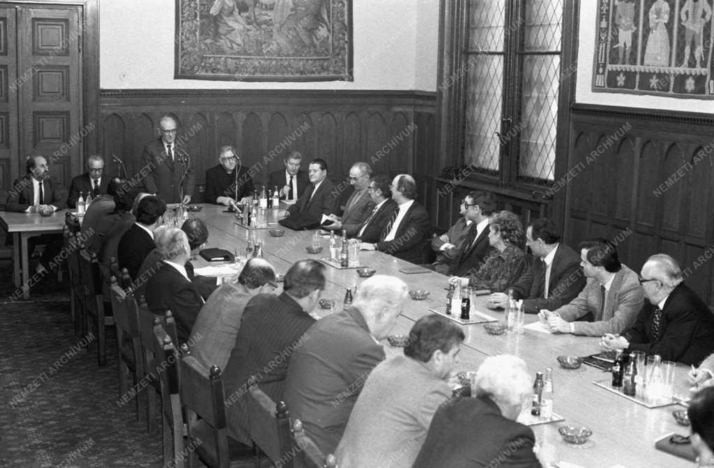 Évforduló - Megalakult a Szent István Emlékbizottság